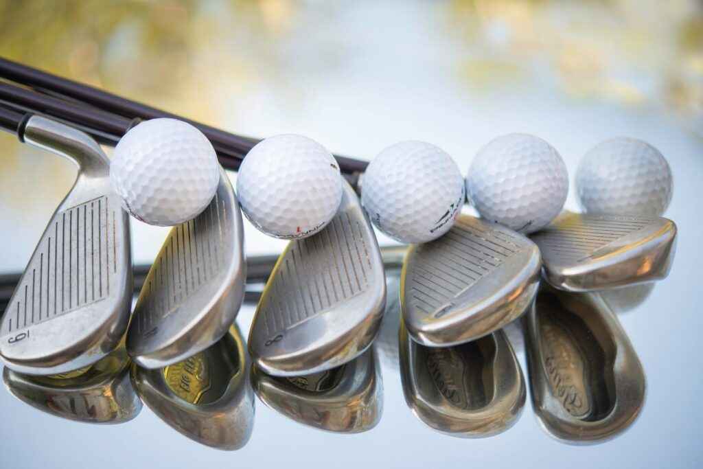 Mastering Golf Club Maintenance: The Art of Regular Cleaning” 